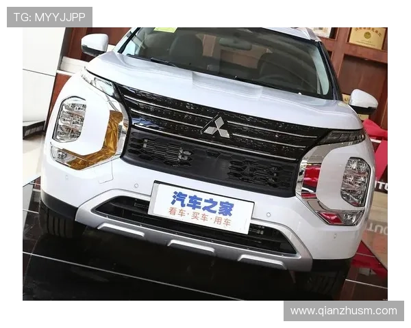 2.0L+7座，日系高性价比家用SUV，油耗不高品质耐用，三菱欧蓝德